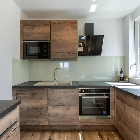 Appartamento Moderan Kondominij + Terasa *