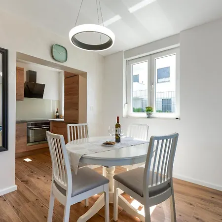 Appartamento Moderan Kondominij + Terasa *