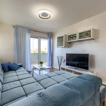 Apartamento Moderan Kondominij + Terasa *