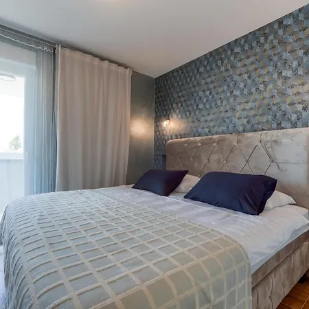 Appartamento Moderan Kondominij + Terasa *