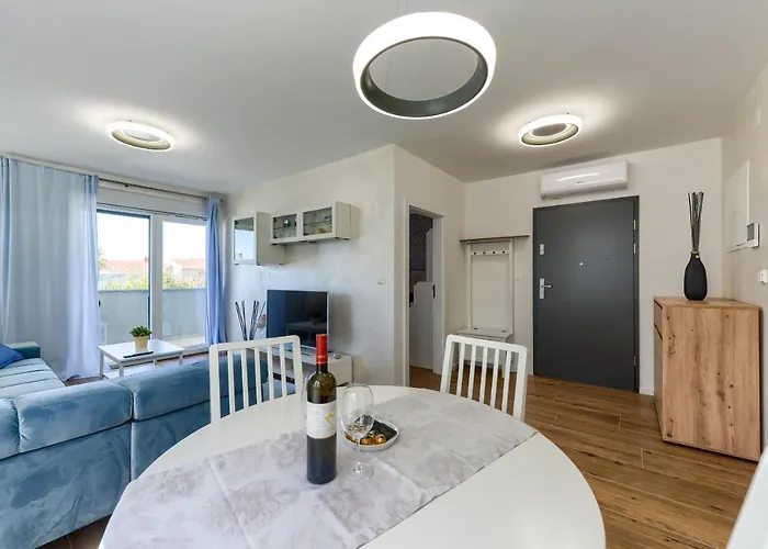 Moderan Kondominij + Terasa Apartamento Zadar