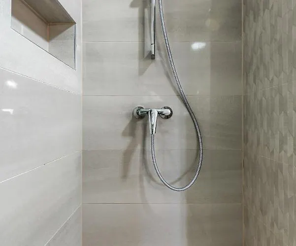 Moderan Kondominij + Terasa * Zára