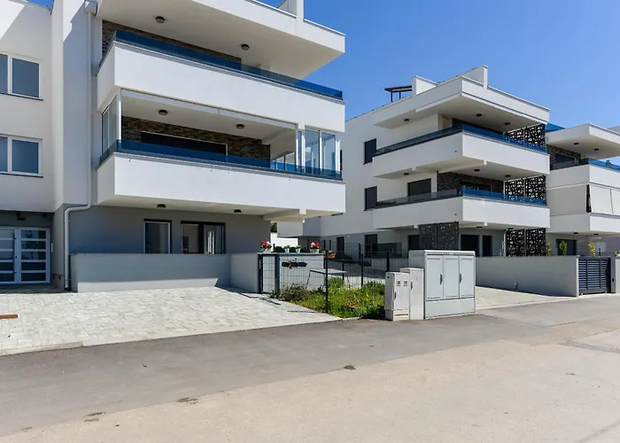 Moderan Kondominij + Terasa Lägenhet Zadar